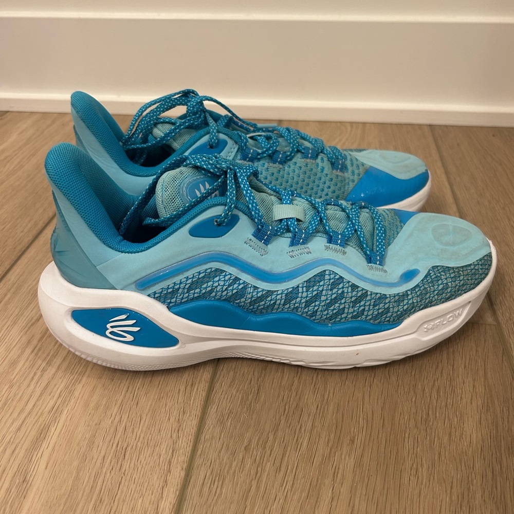 2024 Curry Flow 11 'Mouthguard' Men’s Basketball Shoes. Size 8.5.